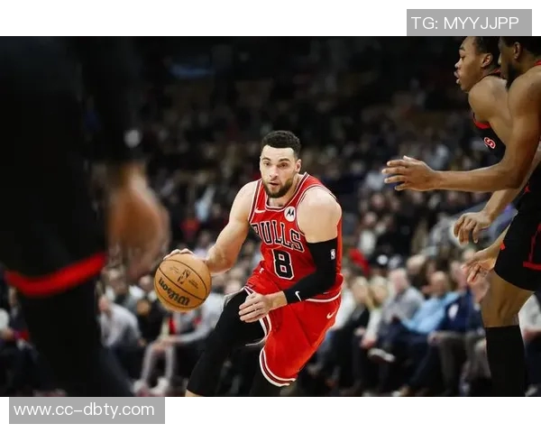 拉文第9次砍下40分以上并命中8记三分创历史新高仅次于水花兄弟与表演者 拉文第9次砍下40分以上并命中8记三分创历史新高仅次于水花兄弟与表演者