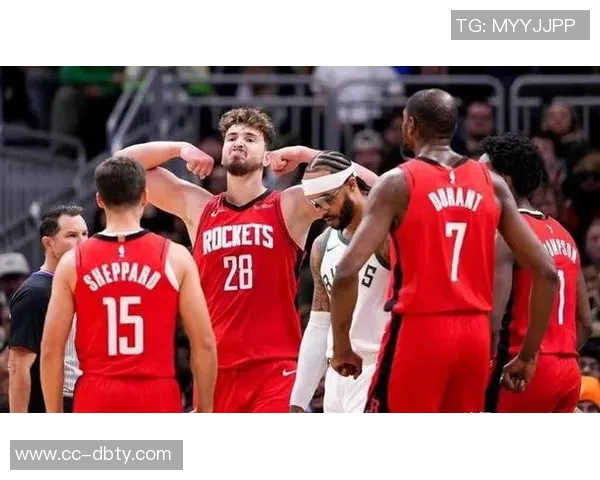 莫布里防守申京仅6分30秒却被打爆后者9投7中狂砍16分